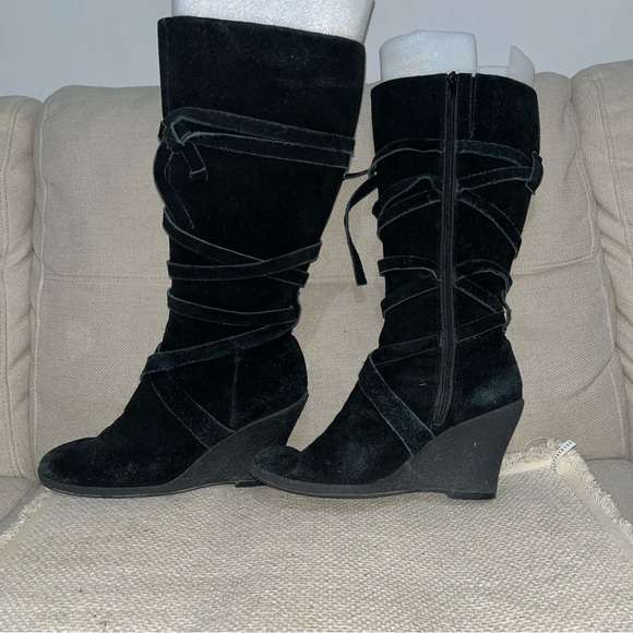 Enzo Angiolini 'EAROSALIE' Black Suede Wedge Boots Women's Size 9 - Picture 2 of 8